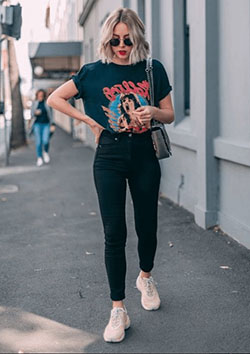 Cute Outfit Ideas For Teenage Girl, Crop top y Casual wear: top corto,  Lindos atuendos,  ropa informal,  Estilo callejero,  Atuendos Informales  