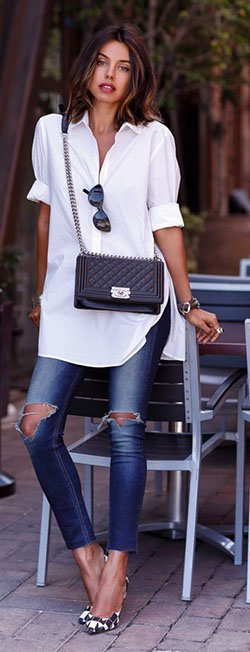 Outfits con camisa túnica blanca, Ropa casual: traje de mezclilla azul,  camisas,  Camisa blanca,  Atuendos Informales  