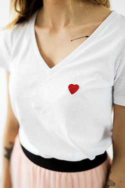 Manga: Atuendos Informales,  Fotografía de archivo,  Camisa blanca,  Camiseta blanca  