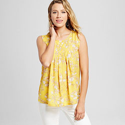 Traje elegante amarillo con camisa sin mangas, blusa, falda.: Camisa sin mangas,  modelo,  Semana de la Moda,  traje amarillo,  Trajes Florales Superiores  