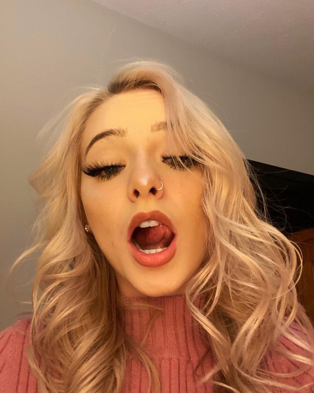 Zoe Laverne peinado rubio, Cara de chicas lindas, Labios hermosos: Pelo rubio,  Chicas Lindas Instagram,  Chicas Lindas De Instagram,  Zoe Laverne TikTok  
